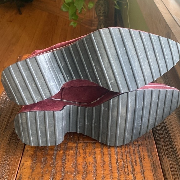 Stephane Kelian Paris burgundy wine suede booties - Picture 4 of 16